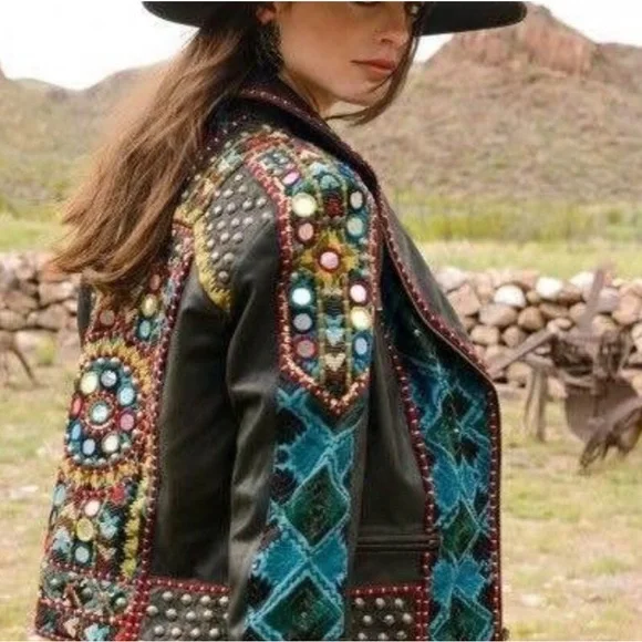 Double D Ranch heavily embellished embroidered Abenaki Jacket. Limited edition. - Picture 4 of 12
